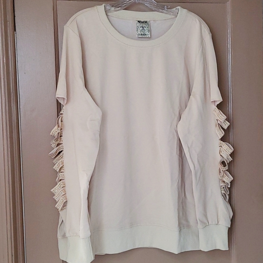 NWOT Vocal 1XL Lazer Cut Sweatshirt with Stones
